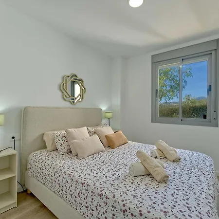 3015 Luxury Serenity Views